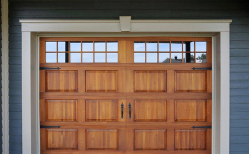 Modèle Porte de Garage Bois Franc Massif Rustique